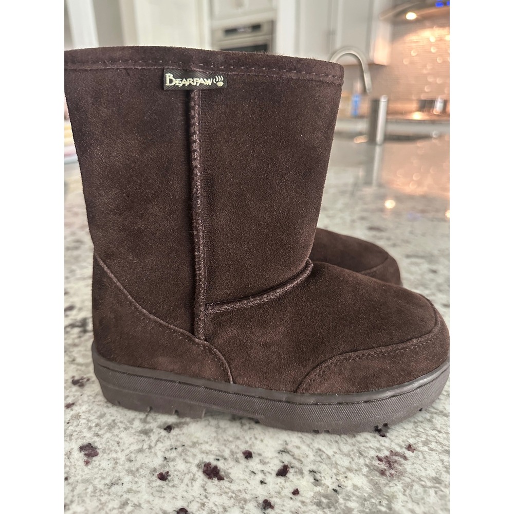 Bearpaw brown suede kids boots sz 2